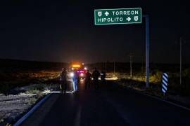 Peritos trabajaron en el entronque con la carretera a Hipólito para esclarecer cómo ocurrió el percance.
