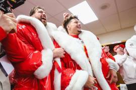 El equipo comandado por Patrick Mahomes comandó la primera victoria de la NFL en Navidad, misma donde brilló el tight end, Travis Kelce.