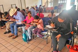 Personas adultas mayores participaron en actividades enfocadas en el autoconocimiento y la convivencia grupal.