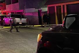 Elementos de seguridad resguardaron la vivienda en la colonia Vista Hermosa tras el hallazgo del cuerpo.