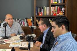 El diputado federal Rubén Moreira (I) atribuyó el repunte de sarampión al desplome en la cobertura de vacunación desde 2019.