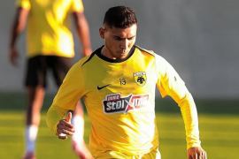 Orbelín Pineda disputó los 90 minutos en la victoria del AEK de Atenas sobre Asteras Tripolis por 1-0 en la Super Liga de Grecia.