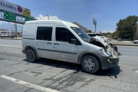 Aunque el choque generó daños considerables en los vehículos involucrados, las autoridades confirmaron que no se reportaron personas lesionadas ni fue necesaria la intervención de cuerpos de emergencia médica.