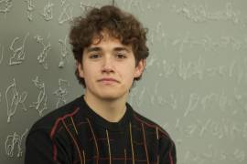 Alonso Burgos, con su primera novela, ‘Satélite’ llega a la FIL Monterrey este 17 de octubre