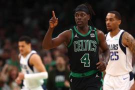 Los Celtics ganaron el Juego 3 de las finales de la NBA contra los Mavericks con un marcador de 106-99, tomando una ventaja de 3-0 en la serie.
