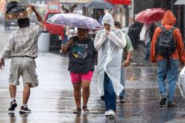 El frente frío número 2 favorecerá lluvias de fuertes a muy fuertes en Coahuila, con descargas eléctricas y posible caída de granizo.