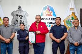 El alcalde Tomás Gutiérrez Merino encabezó la entrega de reconocimientos a elementos destacados de Seguridad Pública.