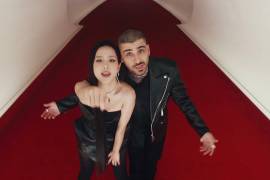 Dueto. Jisoo y Zayn Malik sorprenden con su primer dueto oficial, ‘Eyes Closed’, una balada que combina emoción, nostalgia y la química de dos voces internacionales.