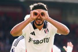 Raúl Jiménez desató rumores sobre una posible llegada al futbol de Japón tras publicar un mensaje que encendió la conversación sobre su futuro rumbo al Mundial 2026.