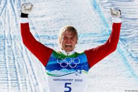 Gronvold fue trasladado a un hospital tras el accidente, pero no logró sobrevivir.