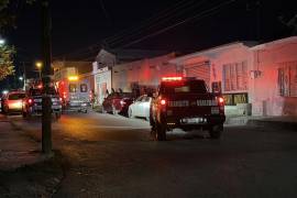 Protección Civil acudió a la iglesia El Buen Suceso para tomar conocimiento del incidente.