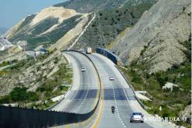 La red de carreteras alimentadoras y rurales posee una longitud total de 266 mil 598 kilómetros (km), de los cuales 39% o 103 mil 217 km se encuentran en malas condiciones.