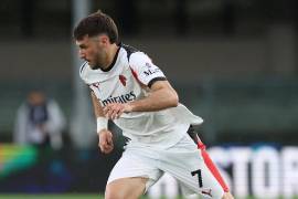 Santiago Giménez ingresó en la segunda mitad, pero el Milan no logró reaccionar.