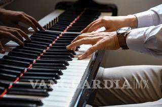 $!Del piano a la ópera y de regreso: Alejandro Reyes-Valdés se reencuentra con el instrumento en recital