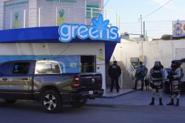 Los agentes actuaron fuertemente armados y con el rostro cubierto, bajo la custodia de testigos denunciantes.