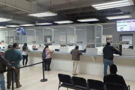Como parte del convenio, los usuarios podrán recibir una constancia que les permitirá circular sin placas, siempre y cuando cumplan puntualmente con los pagos establecidos en el acuerdo.