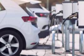 Ante los primeros nueve meses del año, las ventas de vehículos eléctricos, híbridos conectables y de rango extendido crecieron casi 20%.