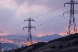Datos oficiales del Departamento de Energía muestran que el costo promedio de la electricidad doméstica aumentó cerca de 7% en 2025.