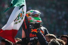 Momentos como su histórica victoria en Sakhir 2020 y sus podios en México lo consolidaron como un referente.