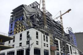 Muere una persona tras colapso de hotel en construcción en Nueva Orleans (VIDEO)