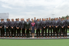 Claudia Sheinbaum Pardo, abandero a la Selección Mexicana de Fútbol previo a su participación en la Copa del Mundo 2026; en la ceremonia estuvieron Ivar Sisniega y Javier “Vasco” Aguirre.