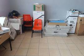 Los paquetes de útiles escolares serían entregados a estudiantes de la primaria Vicente Guerrero.