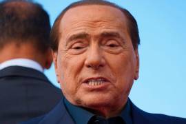 Hospitalizan a Silvio Berlusconi tras dar positivo por COVID-19