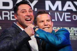 Óscar de la Hoya responde al reto de Julio César Chávez... ¿Hay tiro?