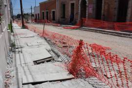 Obras retoman su ritmo en la Zona Centro de Saltillo.