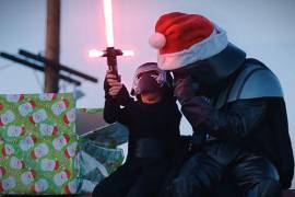 Darth Vader celebra junto a su nieto Kylo Ren la Navidad