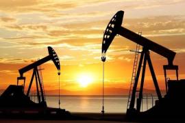 El mercado energético empieza a descontar una menor tensión geopolítica tras el acuerdo entre Estados Unidos e Irán, reduciendo la prima de riesgo sobre el crudo.