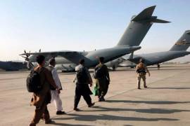 Talibanes aseguran que buscan “relaciones positivas” con EE.UU.
