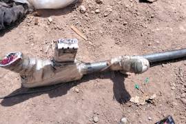 Aspecto del artefacto de fabricación casera asegurado por peritos de la FGE tras la detonación accidental.