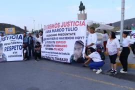 La caravana de motociclistas comenzó en el monumento a Carranza, marchando hacia el lugar del accidente para rendir homenaje a Marco Tulio.