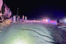 Elementos policiacos arribaron al sitio del accidente ocurrido en el tramo Francisco I. Madero–Florida.