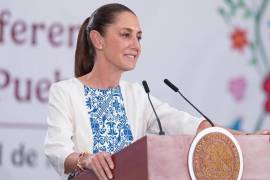 Sheinbaum afirma que México no se subordina a EU, cuestiona solicitudes urgentes y defiende la soberanía nacional.