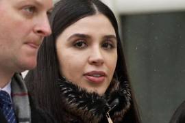 La esposa de Joaquín “El Chapo” Guzmán anunció en una transmisión en vivo que concluyó su supervisión judicial un año antes de lo previsto.