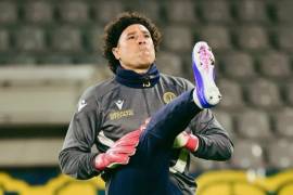 Guillermo Ochoa fue titular, pero un error en los minutos finales marcó la derrota del AEL Limassol por 2-0 ante el Omonia en la Primera División de Chipre.