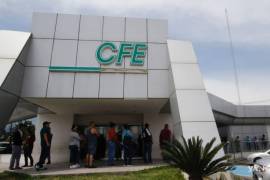 Los familiares de doña Graciela se mostraron desesperados ante la falta de solución por parte de la CFE.
