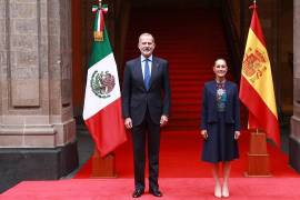 La presidenta de México abordó con el rey de España el reconocimiento histórico a comunidades indígenas y acordaron mesas de trabajo internacionales.