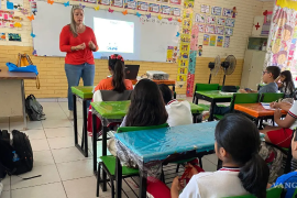 La enseñanza del inglés sigue siendo limitada en más de 700 primarias públicas del estado.