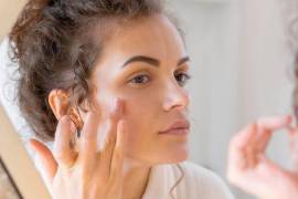 La orinoterapia promete beneficios para la salud y la belleza, aquí la realidad de esta práctica