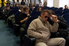 Según Variety, el actor acudió a una conferencia de prensa en la Oficina Presidencial de Kiev, Ucrania.