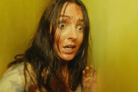 La película Backrooms, basada en una de las leyendas urbanas más virales de internet, presentó su segundo tráiler y promete convertirse en uno de los estrenos más inquietantes del año.