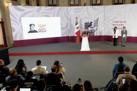 Sheinbaum estrenó un nuevo foro para La Mañanera del Pueblo en Palacio Nacional tras su Segundo Informe de Gobierno. Así cambió el Salón Tesorería.
