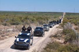 Policías estatales y federales patrullan la zona de Rancherías luego del enfrentamiento con civiles armados.