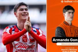 Armando “Hormiga” González cursará la Licenciatura en Deporte y Bienestar mientras continúa defendiendo la camiseta de Chivas.