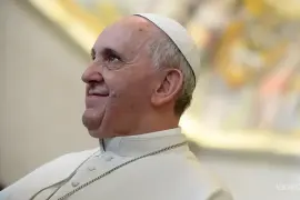 El papa Francisco sufrió este lunes dos episodios de insuficiencia respiratoria aguda, en su décimo octavo día ingresado en el hospital Gemelli de Roma.