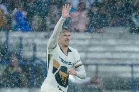 Aaron Ramsey consiguió su primera anotación con Pumas UNAM en el minuto 90+1 frente a Atlas, pero más allá del triunfo universitario, los reflectores se centraron en la supuesta “maldición” que lo acompaña desde su paso por el Arsenal: la extraña coincidencia de muertes de celebridades tras cada gol suyo.