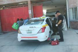 La mujer arribó en un taxi a la estación sur de bomberos; fue atendida con éxito.